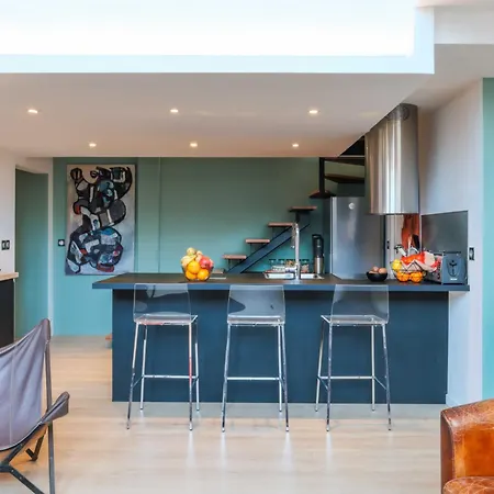 Exceptional Duplex - Jean Atlan's Studio París